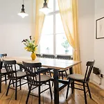 At Rosenthaler Platz Lägenhet *