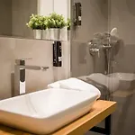 At Rosenthaler Platz Lägenhet