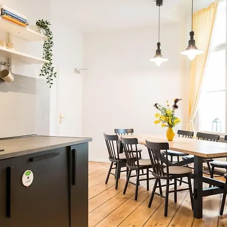 At Rosenthaler Platz