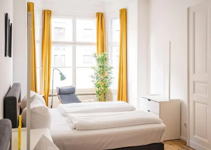 At Rosenthaler Platz Apartment *