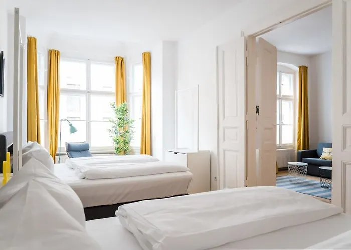 At Rosenthaler Platz Apartment *