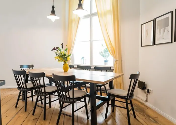 At Rosenthaler Platz Apartment *