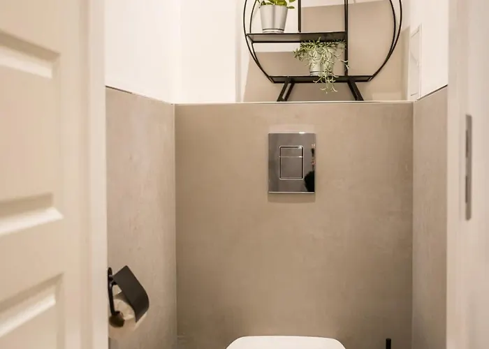 At Rosenthaler Platz * 柏林