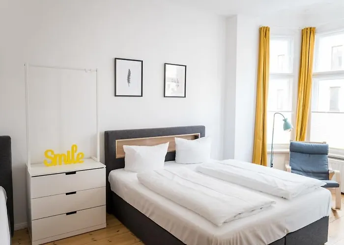 At Rosenthaler Platz アパート