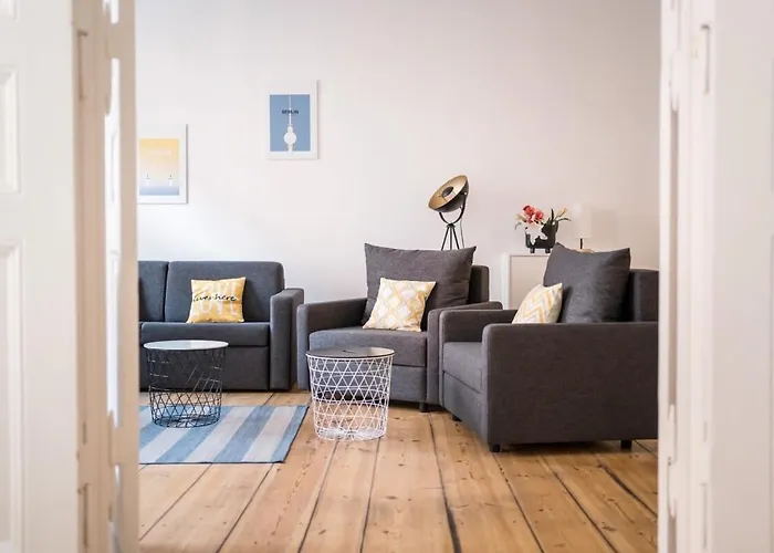 At Rosenthaler Platz * ベルリン