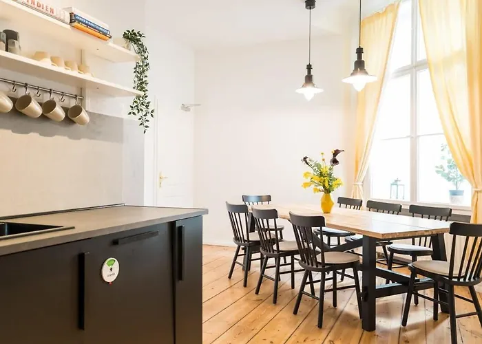 At Rosenthaler Platz